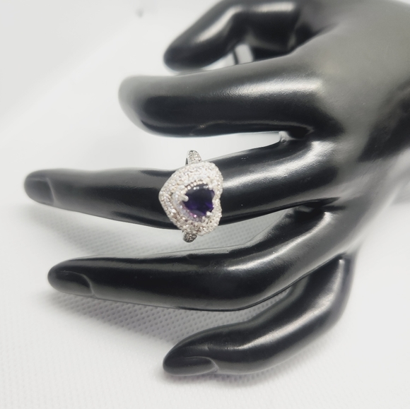 Ladies Ring - Picture 3 of 3